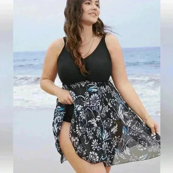 BloomChic Other - NWT!Black floral full coverage, swim dress size 12 or large